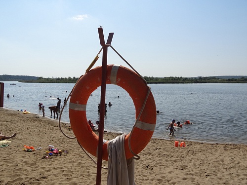 Жара в Тюмени: МЧС напоминает о правилах безопасного купания