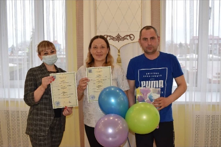 В Казанском районе второй день подряд регистрируют рождение двойняшек