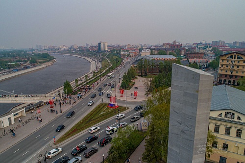 В "Бессмертный автополк" вошли более 200 тюменцев