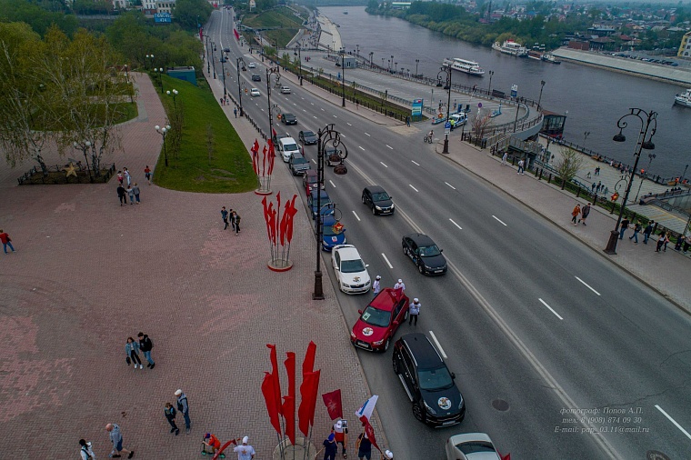 В "Бессмертный автополк" вошли более 200 тюменцев