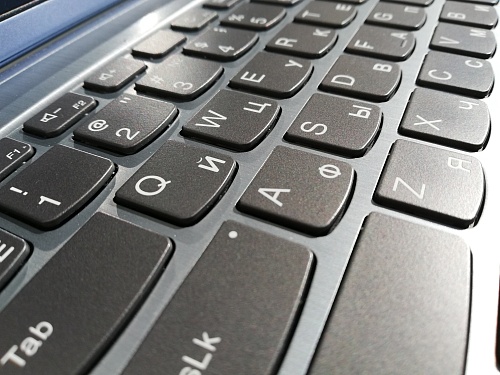 Россиян предупредили об активизации мошенников в праздничные дни