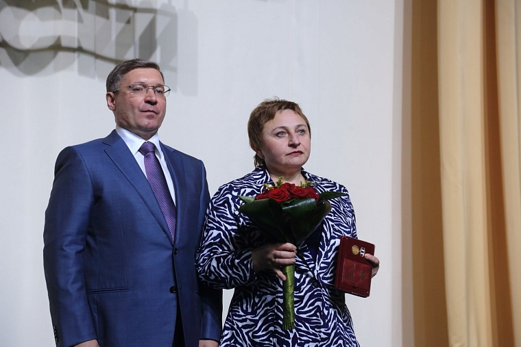 Владимир Якушев вручил награды землякам в честь 71-й годовщины образования Тюменской области