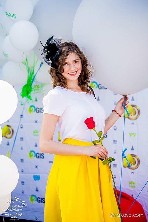 «Скачки фаворитов» собрали полные трибуны любителей конного спорта