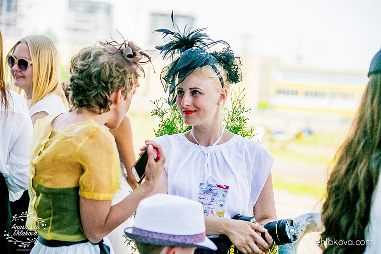 «Скачки фаворитов» собрали полные трибуны любителей конного спорта