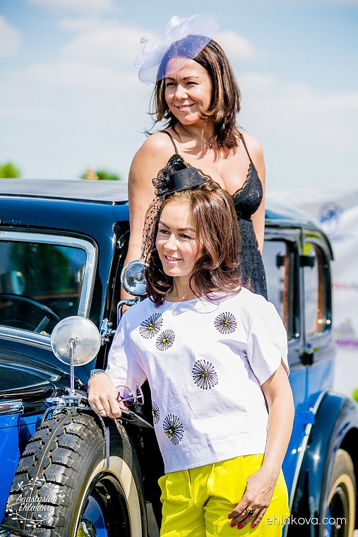 «Скачки фаворитов» собрали полные трибуны любителей конного спорта