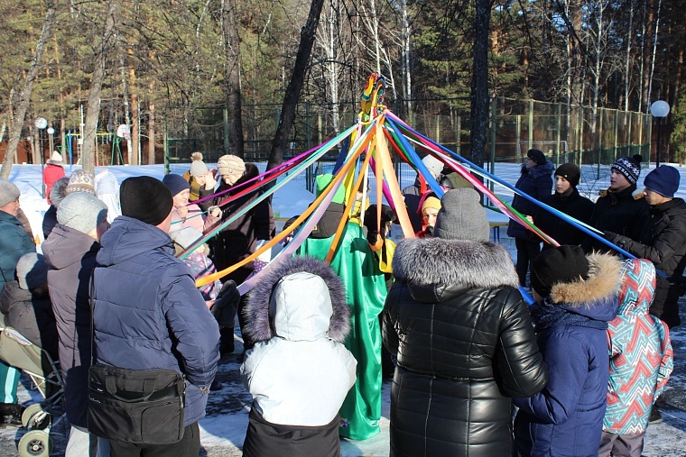 «Проводы Масленицы» устроили в тюменском реабилитационном центре «Родник»