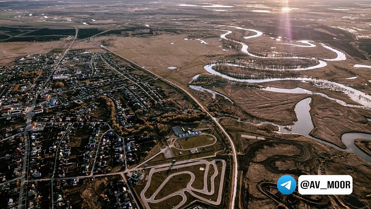 Село Упорово от паводка защищает дамба длиной около шести километров