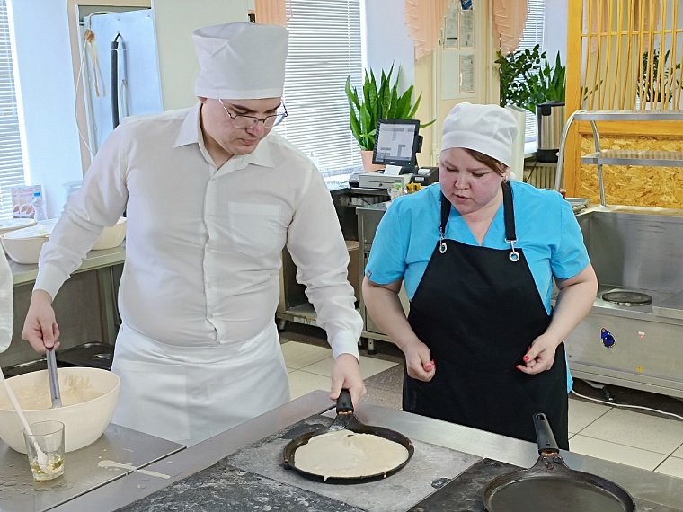 Тюменцев на Масленице угостят блинами на минеральной воде