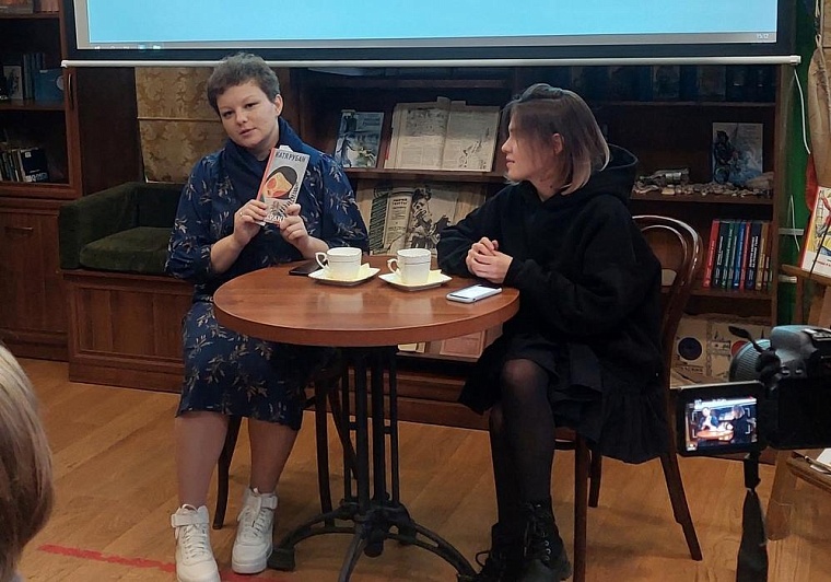 Поэт Катя Рубан почитает тюменцам стихи и ответит на вопросы