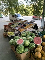 За неделю в местах стихийной торговли Тюмени изъяли больше 900 кг овощей и фруктов