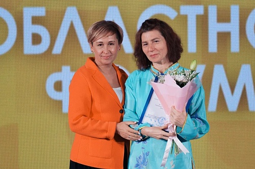 В Тюмени наградили серебряных добровольцев области