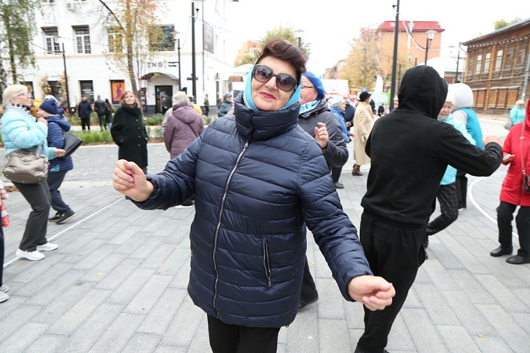 В Тюмени наградили серебряных добровольцев области