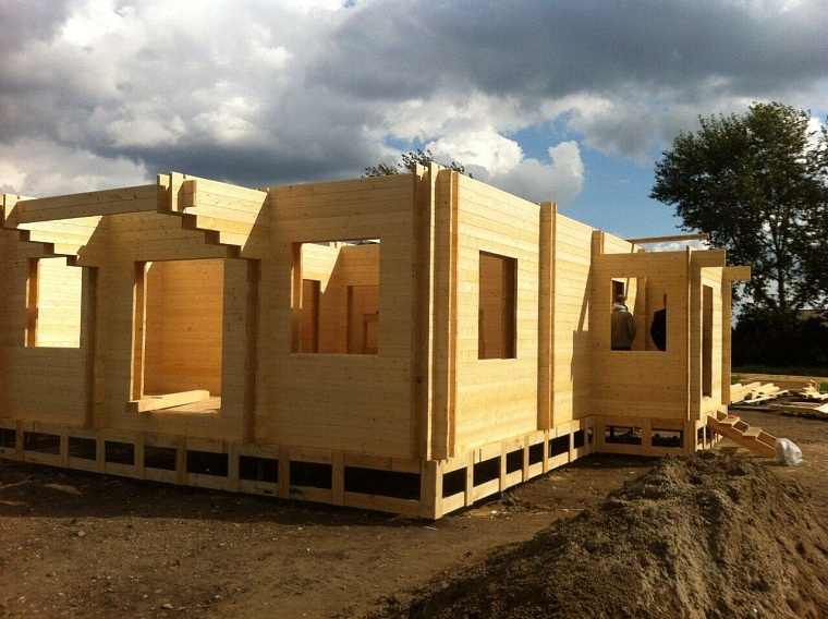 Семья Солодовниковых отметит новоселье уже в сентябре