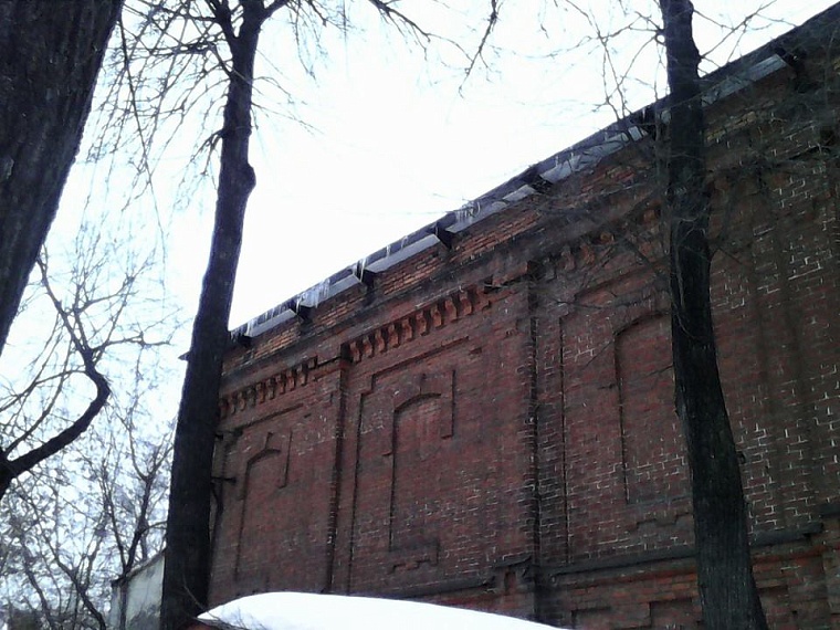 Сносить или не сносить завод пластмасс? Мнения экспертов