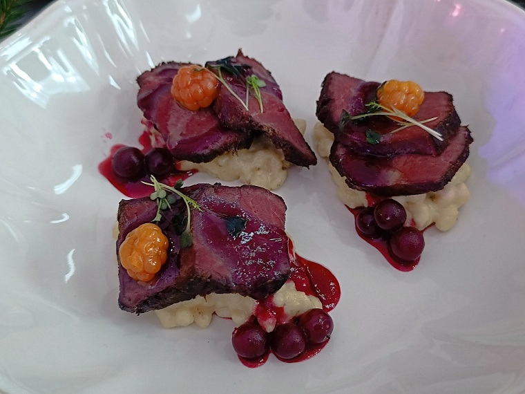 Мороженое из морошки, каша из кедровых орехов: чем удивил тюменский гастрофестиваль