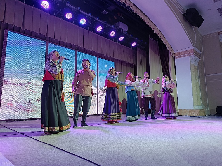 Мороженое из морошки, каша из кедровых орехов: чем удивил тюменский гастрофестиваль