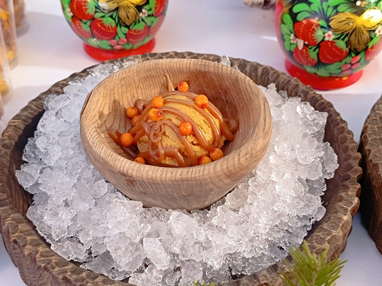 Мороженое из морошки, каша из кедровых орехов: чем удивил тюменский гастрофестиваль