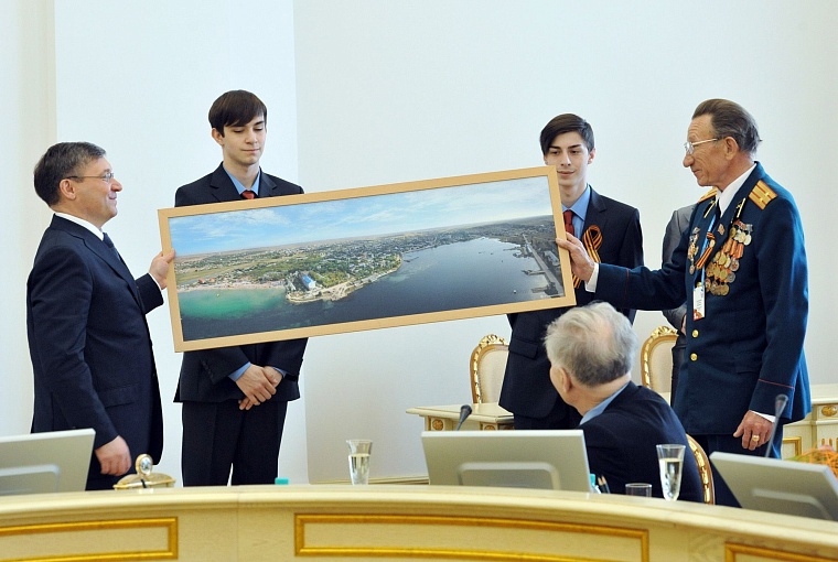 Губернатор заверил ветеранов: правда о Победе будет сохранена