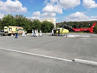 Первого пациента доставили в Тюменскую больницу на вертолёте