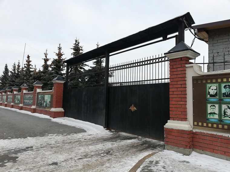 Весенний призыв: из Тюмени отправили первых призывников в армию