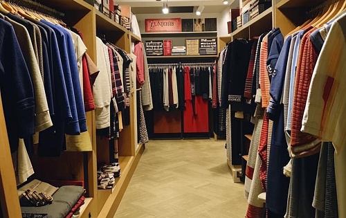 Dior и Chanel отсудили у жительницы Нефтеюганска 300 тысяч рублей