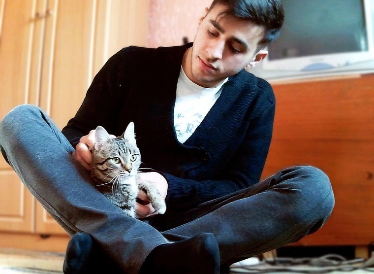 Молодой тюменский музыкант борется с саркомой Юинга