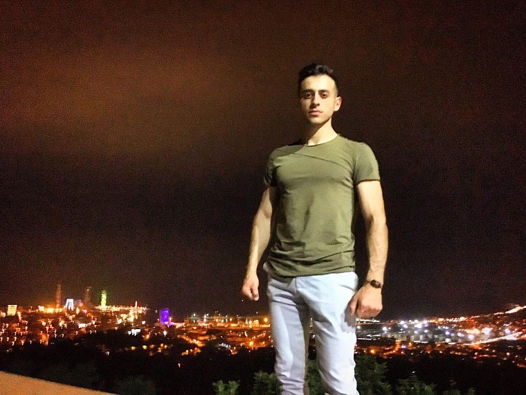 Молодой тюменский музыкант борется с саркомой Юинга