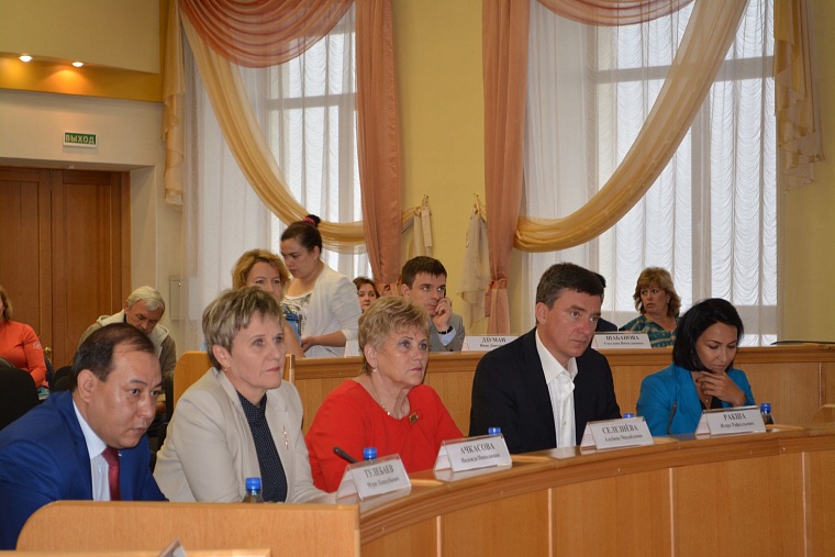 Депутаты гордумы решили без предупреждения посетить школьные столовые в своих округах