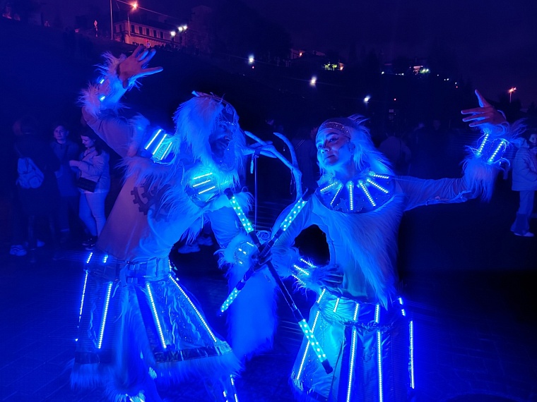 Световое шоу и арт-выставки. Тюменская «Контора пароходства» подключилась к Ночи музеев