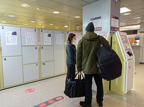 Как это работает? На ж/д вокзале в Тюмени установили новые камеры хранения