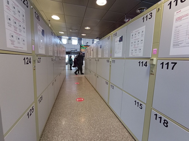 Как это работает? На ж/д вокзале в Тюмени установили новые камеры хранения