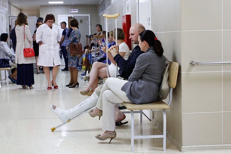 Больничный пробег: журналистам показали тюменскую медицину