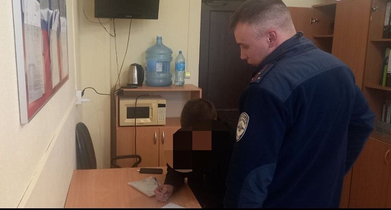 Тюменца оштрафовали за танцы на проезжей части по улице Ленина