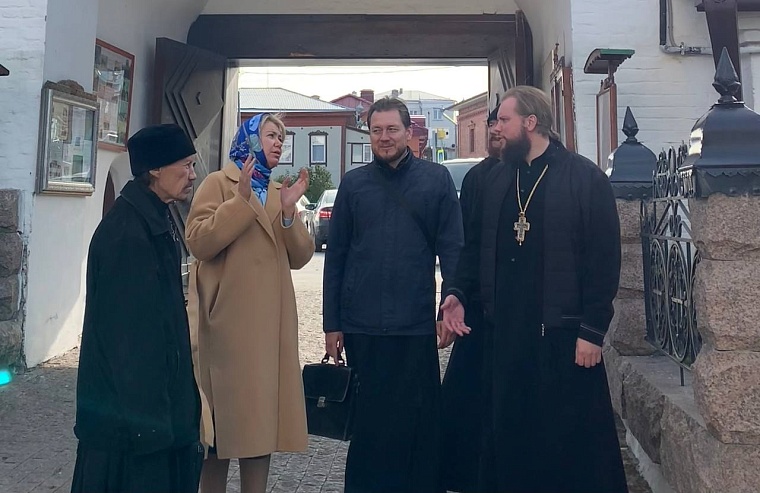 В Тюменскую область с рабочей поездкой прибыл архимандрит Никандр