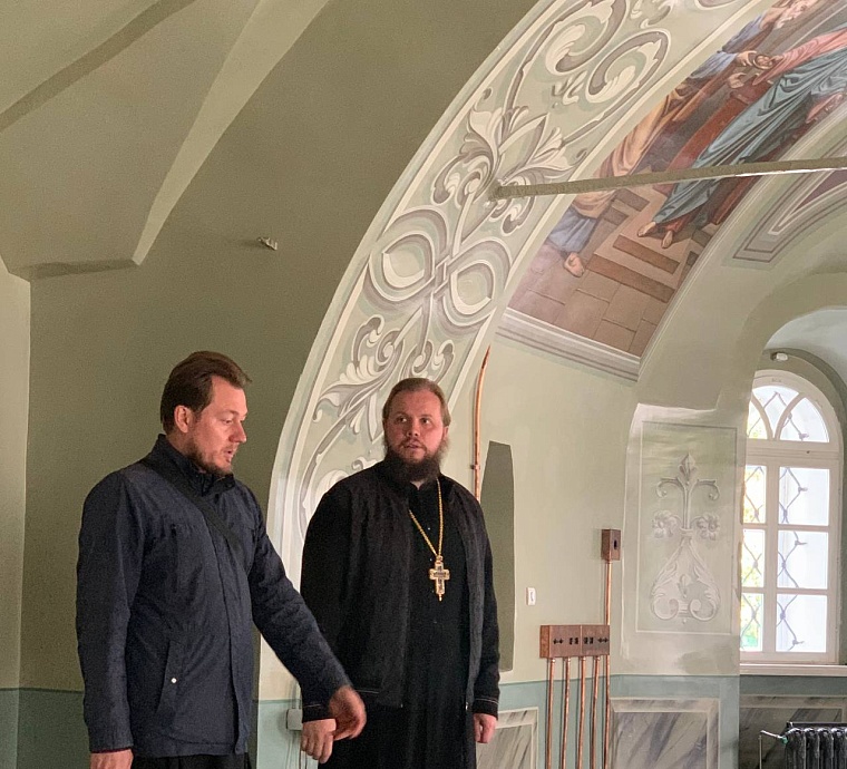 В Тюменскую область с рабочей поездкой прибыл архимандрит Никандр