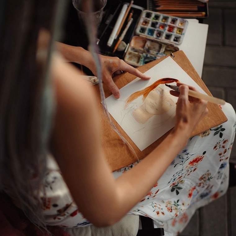 Афиша на уик-энд: квиз по искусству, йога в парке и этнические барабаны