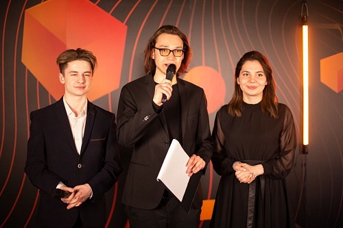 Тюменская школьница с идеей создания необычных ежедневников прошла в финал международного конкурса