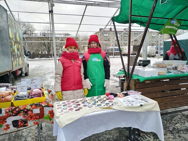На ярмарке фермерских продуктов в Тюмени идёт бойкая торговля
