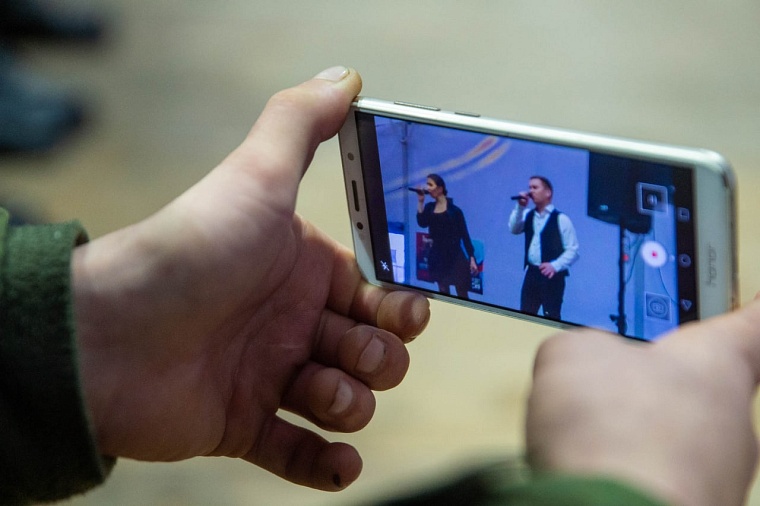 В Тюмени выступил лидер рок-группы «Агата Кристи"