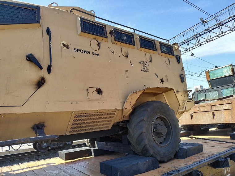 Т-90, "Коалиция", новые автоматы: в Тюмень прибыл поезд Минобороны