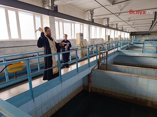 На Метелевском водозаборе в Тюмени освятили воду
