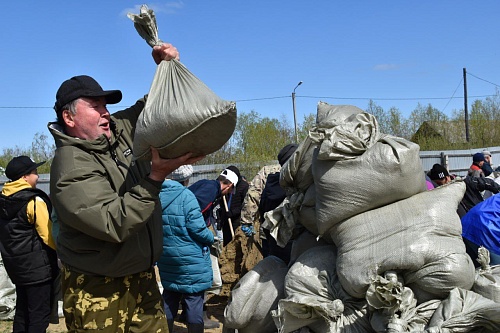 Оперативные данные: Иртыш поднялся до 1085 см, Тура – до 622 см