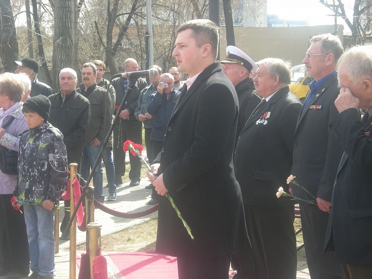 Тюменцам-ликвидаторам салютовали в сквере Мужества