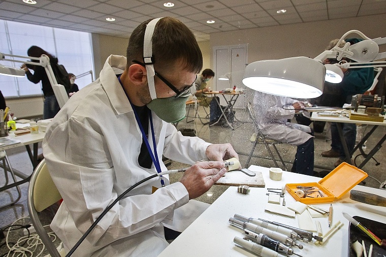 Тюменский музейный комплекс намерен купить работы участников конкурса «Славим человека труда»