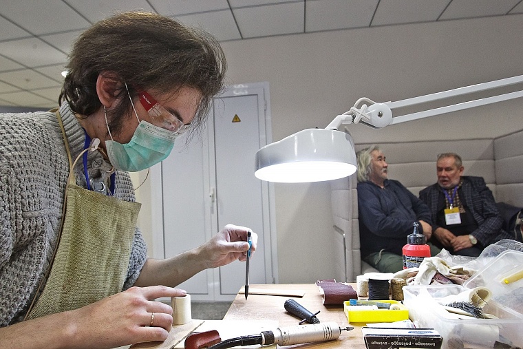 Тюменский музейный комплекс намерен купить работы участников конкурса «Славим человека труда»