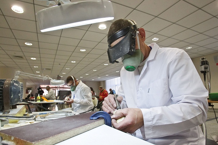 Тюменский музейный комплекс намерен купить работы участников конкурса «Славим человека труда»