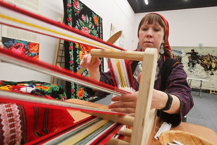 Тюменский музейный комплекс намерен купить работы участников конкурса «Славим человека труда»