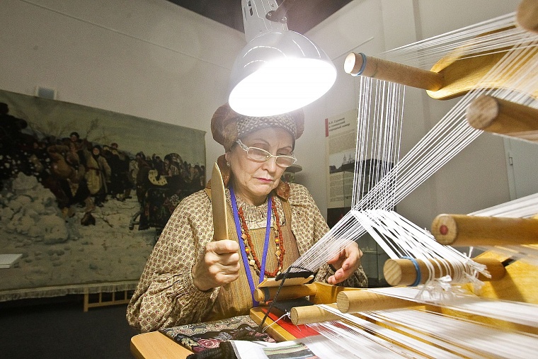 Тюменский музейный комплекс намерен купить работы участников конкурса «Славим человека труда»