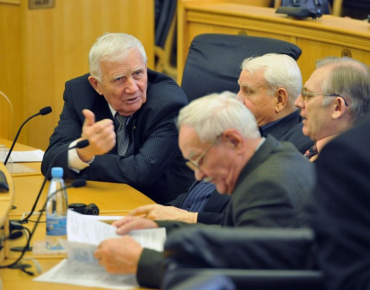 Владимир Якушев: Тюменская область не жила и не будет жить в долг