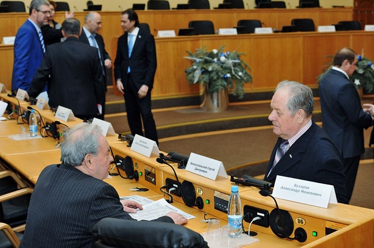 Владимир Якушев: Тюменская область не жила и не будет жить в долг